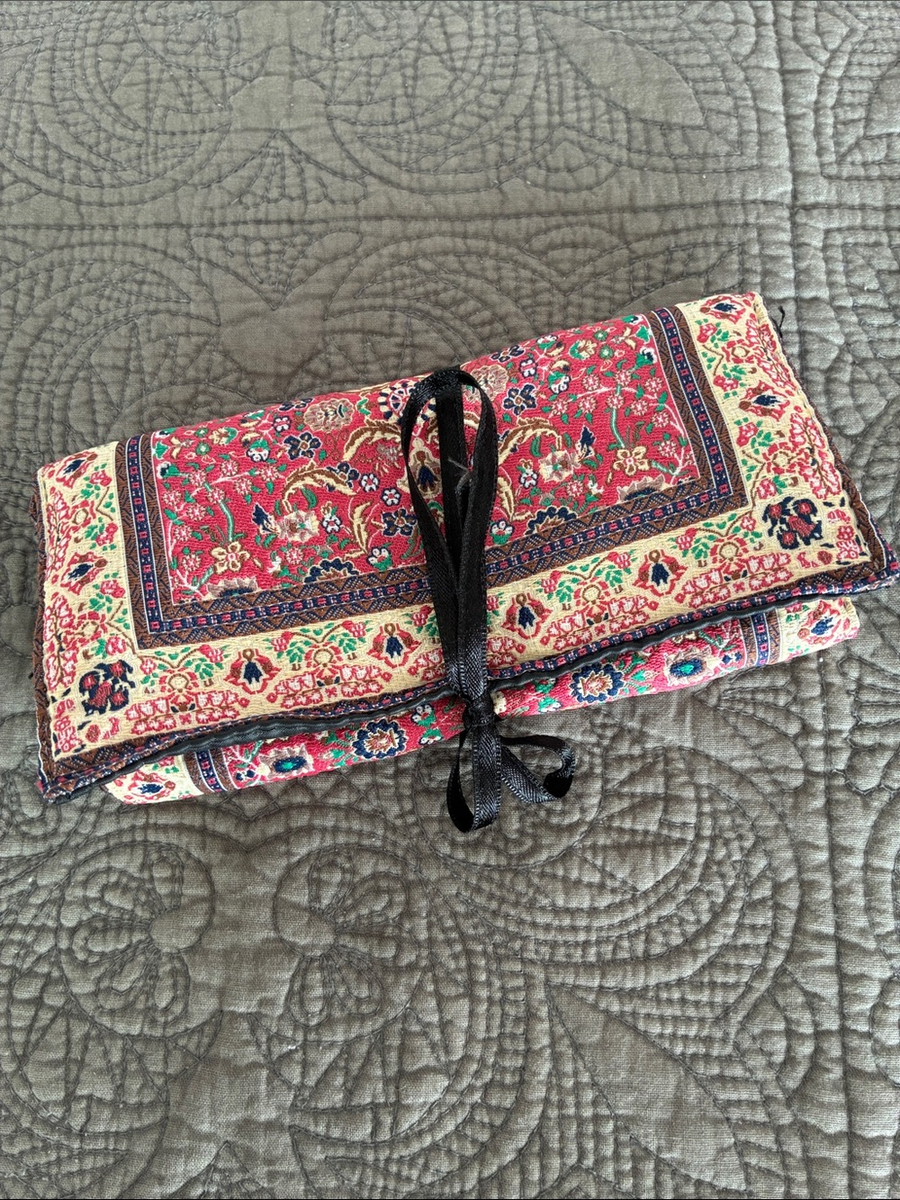 Handcrafted Red Floral jewelry roll